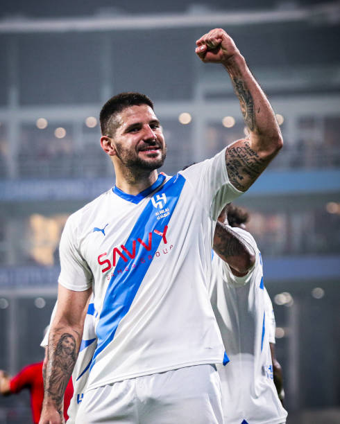 容和建设性 容和建设性