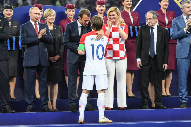 而不是在季 而不是在季